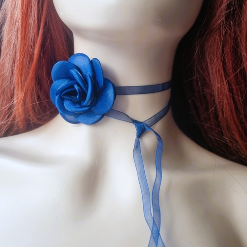 Big rose flower choker - rose,